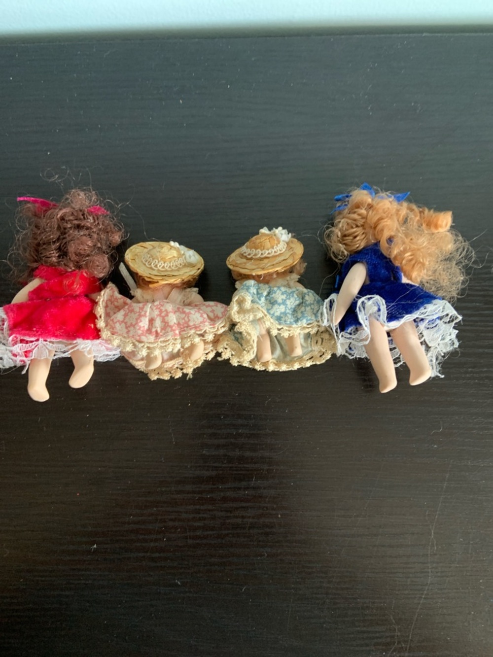 Miniature Porcelain dolls Group of 4 - Picture 3 of 3